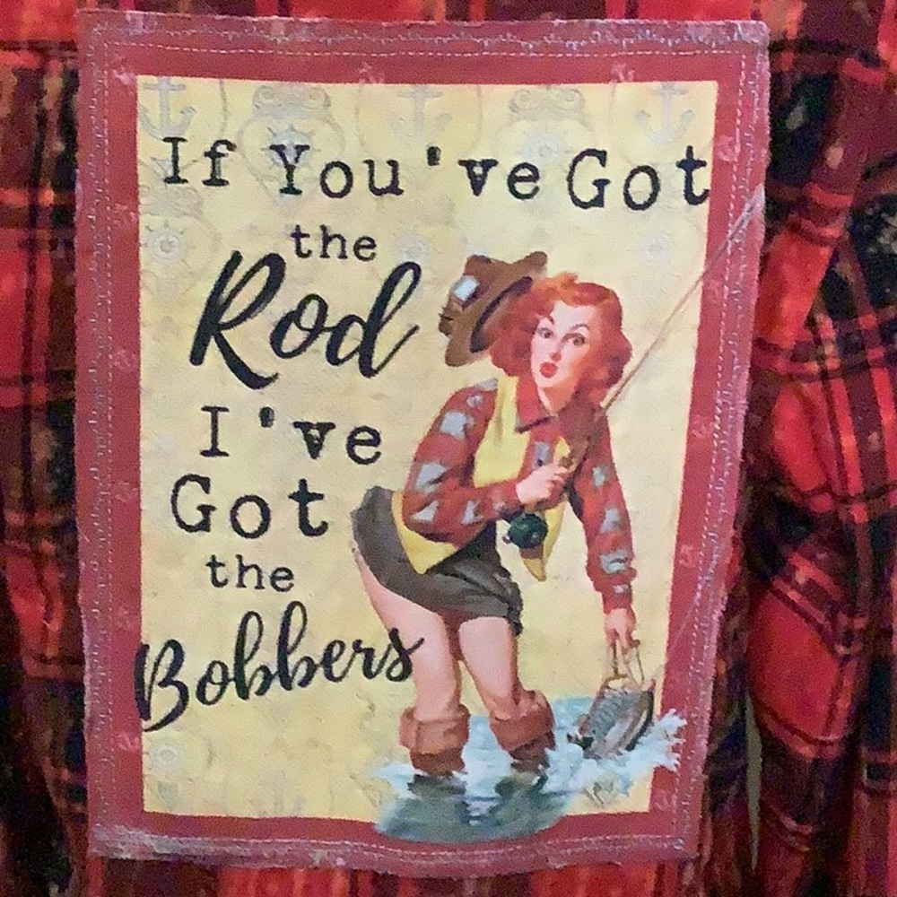 Angry Minnow Woman’s Small Red Plaid Flannel Shirt with Graphic FishingnnPatch - Picture 2 of 4